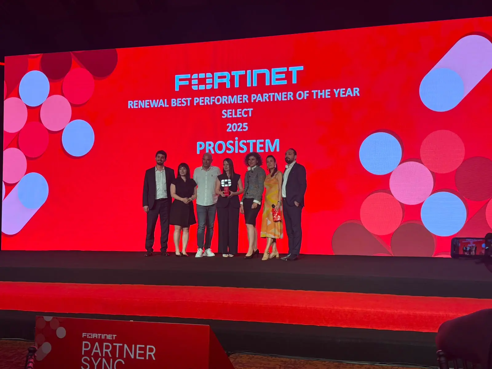 Pro Sistem Fortinet Partner Sync 2025 ödül töreni